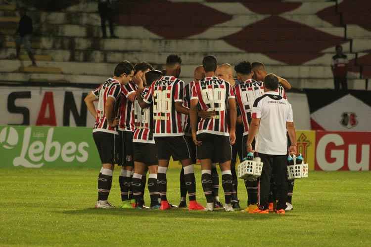 No meio de campo, setor que o time conta basicamente com Léo Lima e João Paulo, a necessidade é maior 