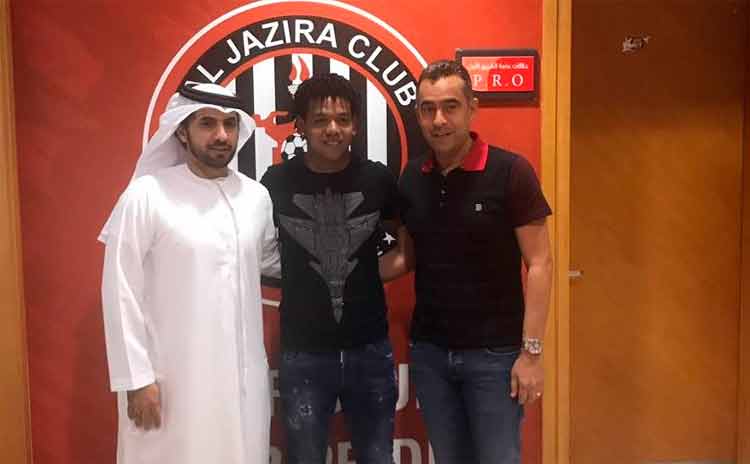 Romarinho foi contratado e já foi apresentado em seu novo clube, o Al Jazira, dos Emirados Árabes