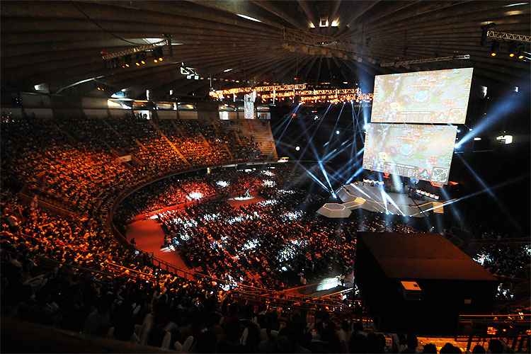 Mineirinho recebeu cerca de oito mil pessoas em final de Campeonato Brasileiro de League of Legends