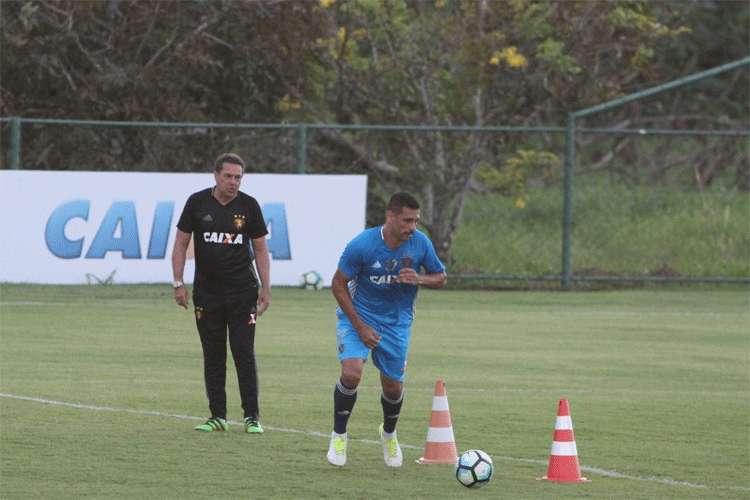 Luxemburgo reconhece que o Sport realmente rendeu menos nos últimos quatro jogos da Série A