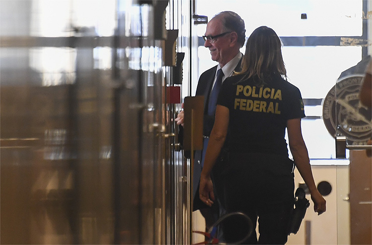 Nuzman é suspeito de ter tido atuação decisiva para compra de apoio de dirigentes da África, da América do Sul e da Ásia para aprovar o Rio como sede dos Jogos de 2016