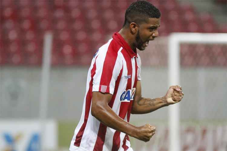 "O importante é se unir, independentemente de quem for jogar, e sair com resultado positivo", disse