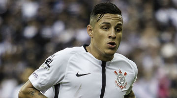 Arana deve voltar ao time no domingo