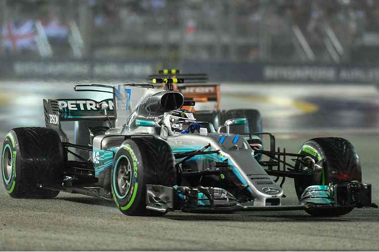 Alteração contrasta com a postura da F-1 de restringir fortemente utilização dos carros eventos externos