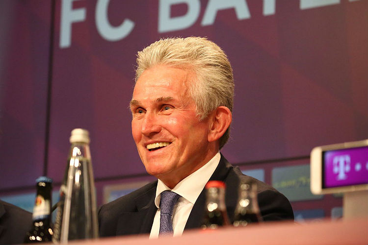 Heynckes topou reassumir cargo no Bayern com a condição de assinar um contrato de curto período