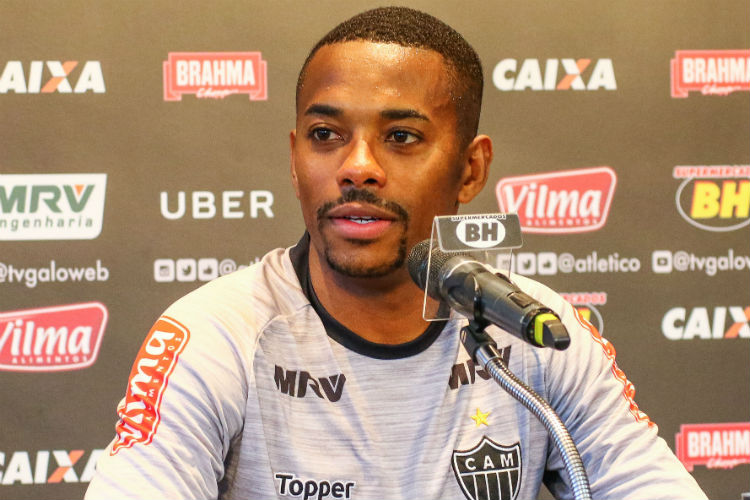 Visual novo: Robinho deixa crescer barba após vitória do Atlético sobre o xará paranaense, pela Série A