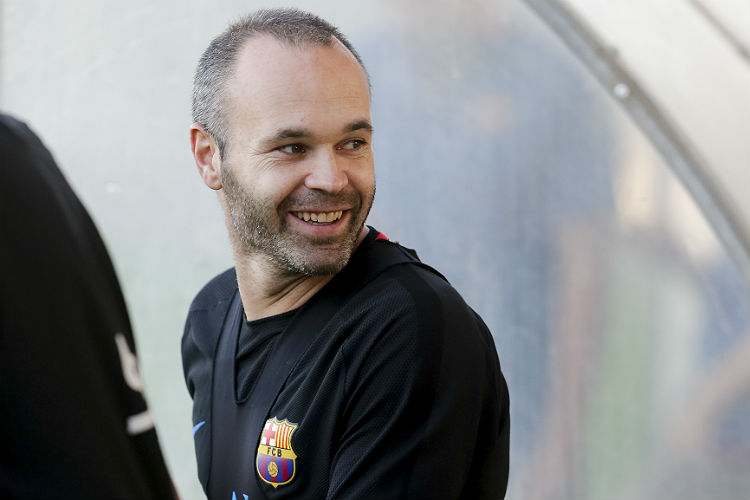 Andrés Iniesta havia sofrido lesão muscular na vitória sobre o Las Palmas, na última rodada do Espanhol