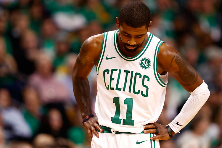 Kyrie Irving sofre mais um revés no Boston Celtics, dessa vez diante da torcida: começo ruim na NBA