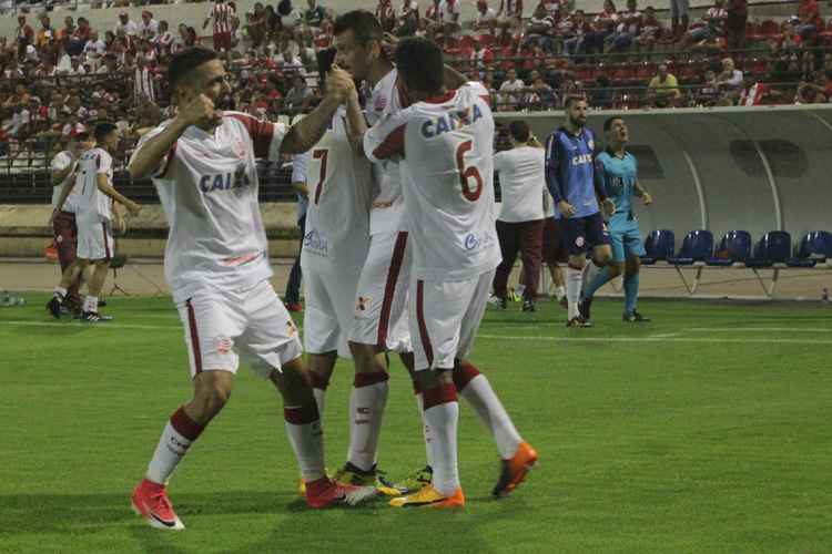No último jogo, contra o CRB, fora de casa, Bruno Mota marcou um dos gols do empate em 2 a 2