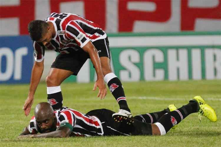 Após se recuperar de dores no calcanhar, Grafite deve retornar ao time titular do Santa Cruz