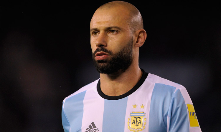 Mascherano atuou durante os 90 minutos no amistoso da Argentina, e corre o risco de voltar no ano que vem