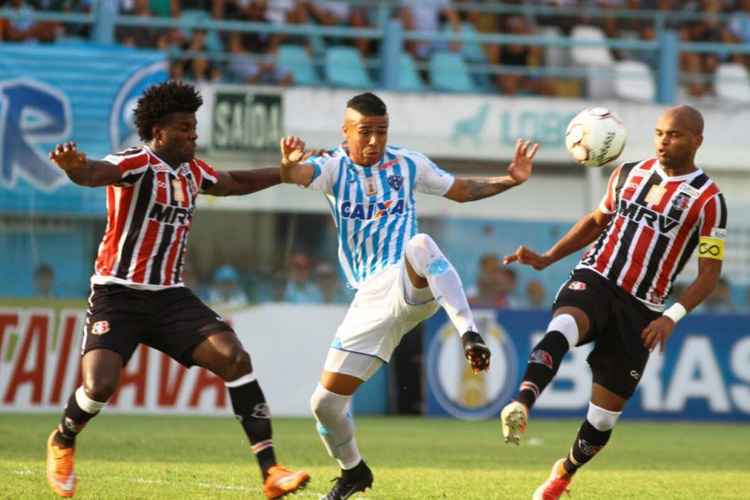 Partida contra o Paysandu marcou o 12º jogo seguido sem vitória do Tricolor neste Brasileiro