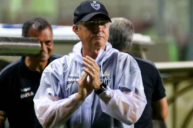 Oswaldo de Oliveira fez com que o Atlético aumentasse o aproveitamento de pontos em casa