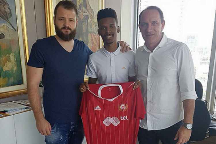 Henrique foi emprestado pelo Atlético ao CSKA, da Bulgária, e ainda não conseguiu se firmar no clube