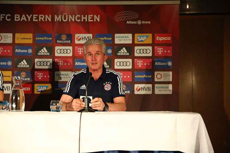 Técnico de 72 anos, que estava aposentado desde 2013, voltou após mau início de temporada de Ancelotti