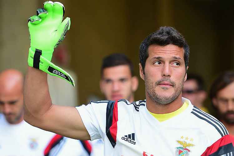 Julio Cesar chegou ao Benfica em agosto de 2014, ainda sob impacto da dura eliminação do Brasil na Copa