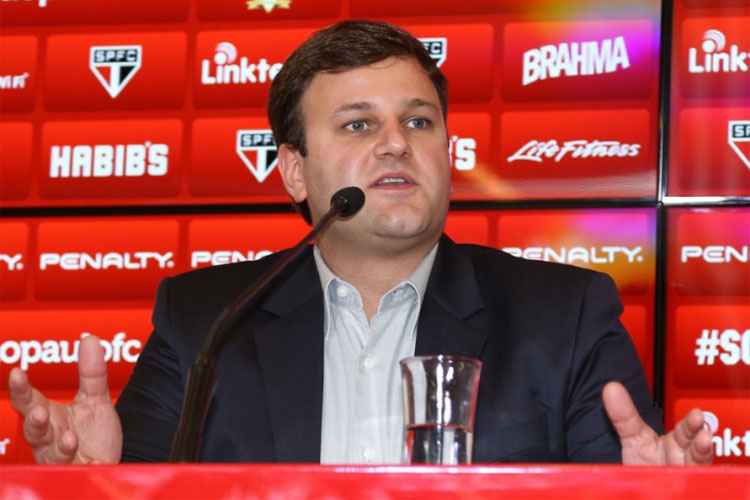 Por divergências com o presidente Leco, Vinícius Pinotti pediu demissão da diretoria do São Paulo