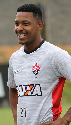 Atacante de beirada, David marcou 16 gols em 109 jogos pelo Vitória