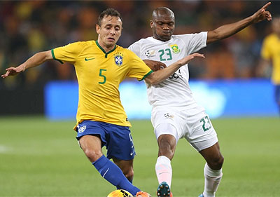 Rafinha, que tem cidadania alemã, disputou amistosos sob o comando de Tite na Seleção Brasileira