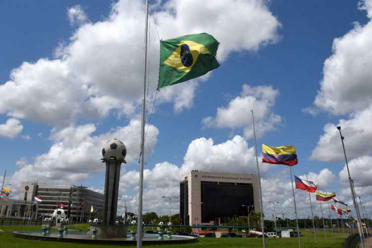 Conmebol sorteia, às 21h (de Brasília) desta quarta-feira, os grupos da Copa Libertadores de 2018