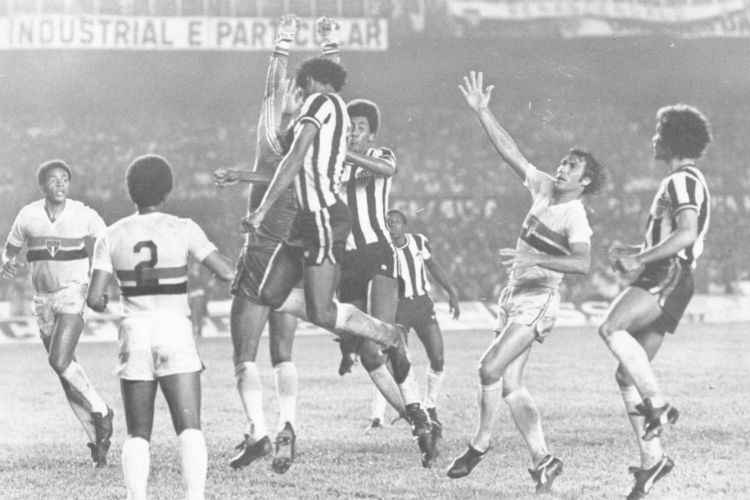 Atlético e São Paulo decidiram o Brasileirão de 1977 no início de 1978; o Galo acabou como vice-campeão