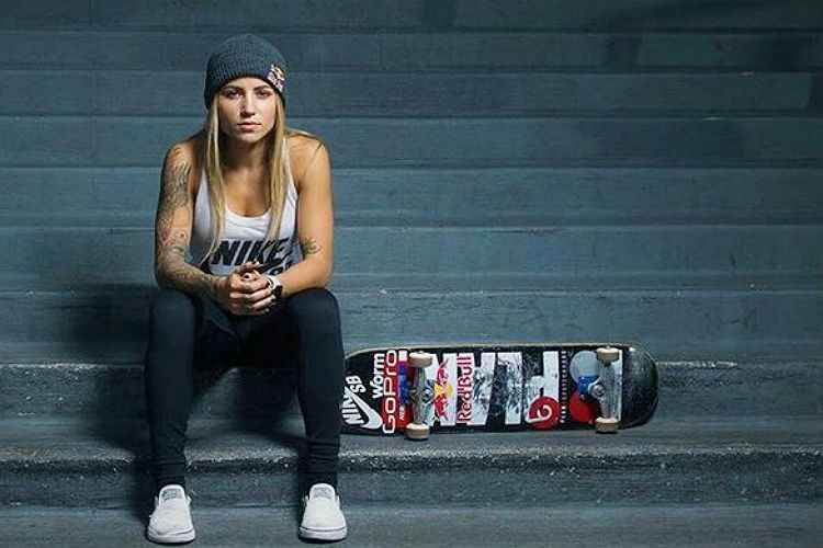 Skate estreia nos Jogos Olímpicos em 2020, e Letícia Bufoni é cotada para medalha no street