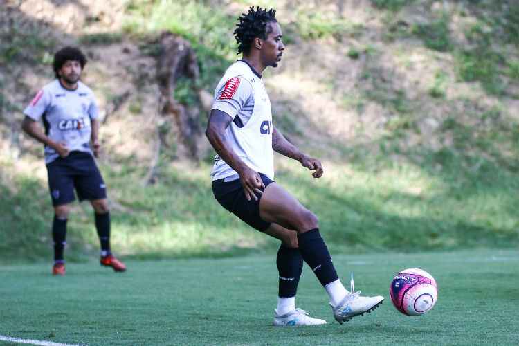 Arouca será um dos estreantes com a camisa do Galo na partida deste domingo, contra o Democrata