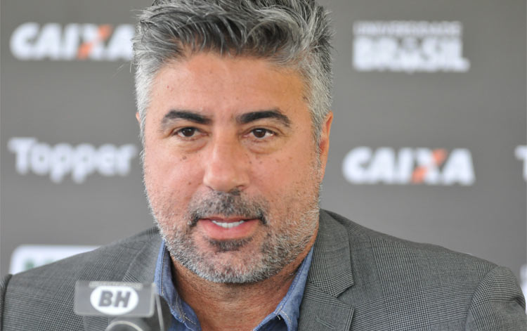 Gallo quer que o novo técnico estreie no clássico contra o América, em 18 de fevereiro