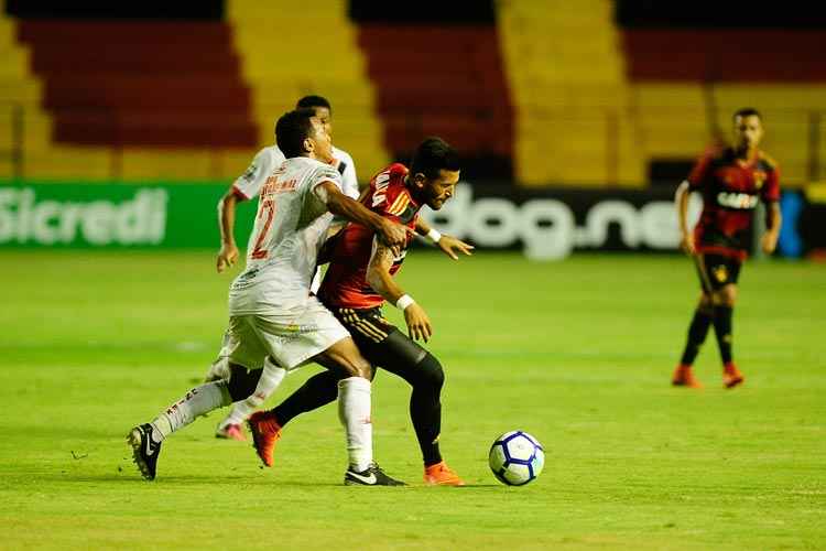 Sport chegou a ter classificação encaminhada e perdeu gols antes de sofrer virada histórica em casa