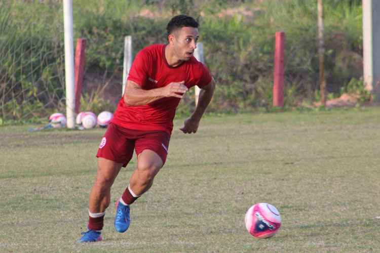 "Vim para o Náutico para jogar o máximo de partidas possíveis", declarou Júnior Timbó