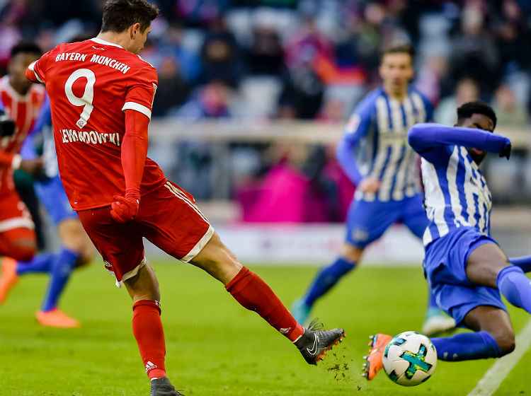 Lewandowski tem finalização travada; este é apenas o terceiro jogo do Bayern sem marcar no Alemão