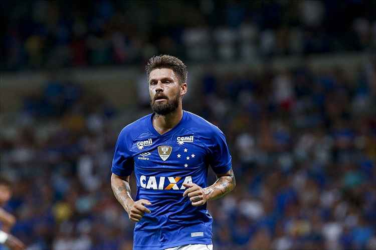 Adquirido ao Tigres-MEX em junho de 2016, Sobis tem contrato com o Cruzeiro até dezembro de 2019