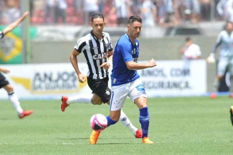 "É preciso criar uma fórmula mais atraente, em que Cruzeiro e Atlético entrem somente na fase final"