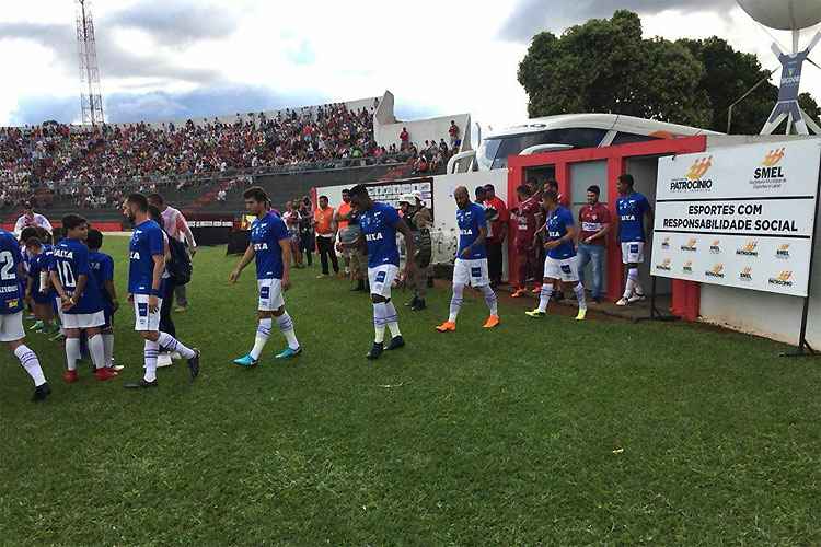 Cruzeiro jogou com reservas contra o Patrocinense e empatou por 1 a 1 na cidade de Patrocínio