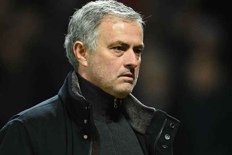 Decisões de José Mourinho são questionadas por Paul Scholes, ex-jogador do United