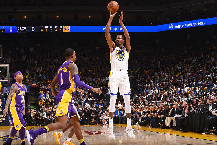 Kevin Durant anotou 26 pontos na vitória do Golden State Warriors sobre Los Angeles Lakers