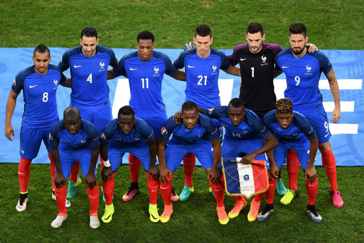 O técnico Didier Deschamps também revelou a convocação dos 24 selecionados para amistosos
