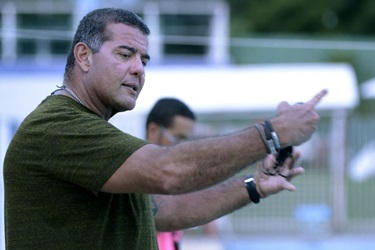 Hugo Lobo foi treinador de Glauber na infância