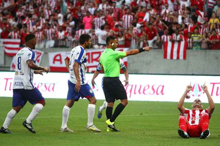 Time alvirrubro foi dono das ações, mas precisou suar para fazer gol solitário no Afogados