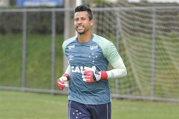 Em boa fase, Fábio disputou 11 jogos na temporada 2018 e sofreu apenas um gol