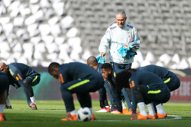 Com poucos remanescentes de 2014, Tite lidera Seleção Brasileira para espantar fantasma da Alemanha