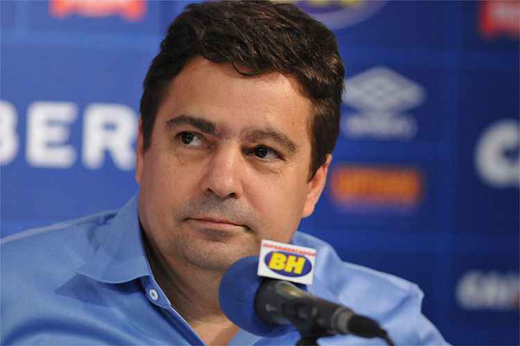 Itair Machado descartou possibilidade de o Cruzeiro contratar mais um atacante para 2018