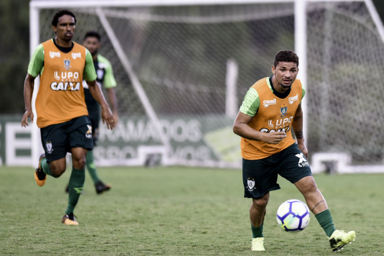 Coelho segue trabalhos para aprimorar time visando a estreia na Série A, contra o Sport, dia 15 de abril
