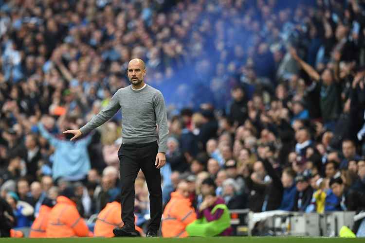 Chamado de gênio, Pep Guardiola tem a missão de ressuscitar o City após a derrota para o Liverpool 