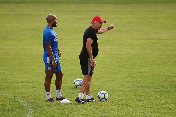 Eliminado da Copa do Brasil e sem ter chegado à final do Estadual, o Sport está devendo em 2018