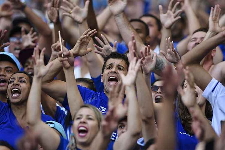 Sócios do futebol já podem comprar ingressos para jogo da próxima quinta-feira contra a Universidad