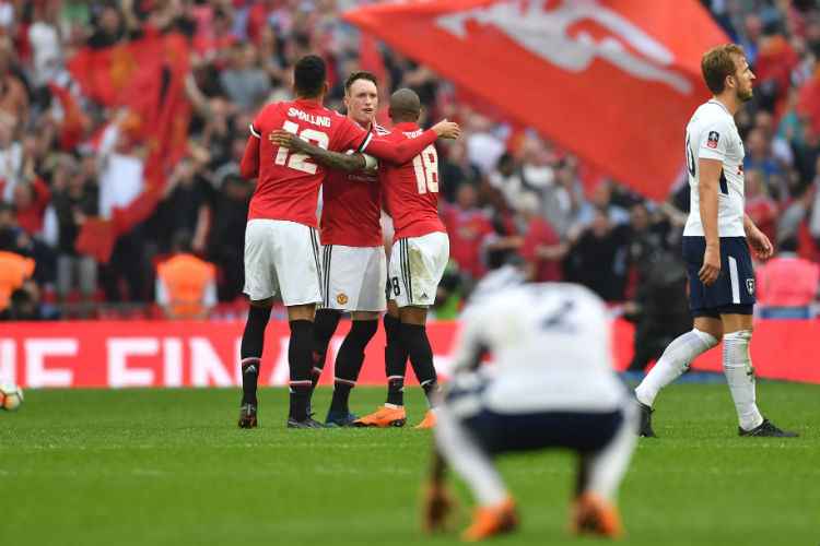 Com a vitória, o United espera agora o vencedor de Chelsea e Southampton,