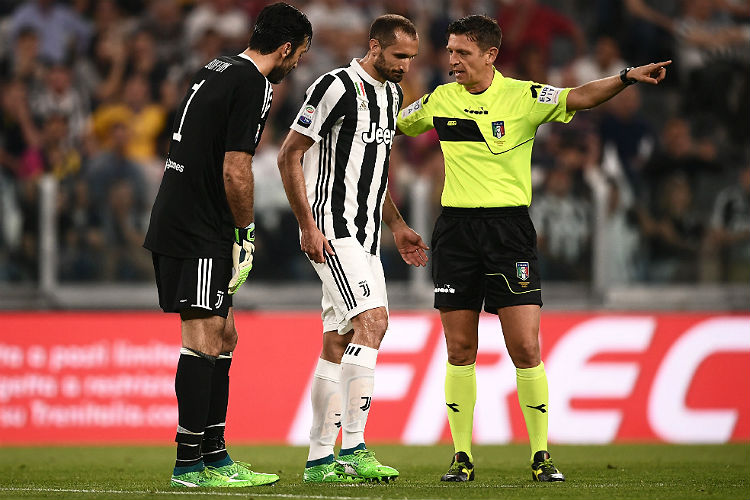 Chiellini, de 33 anos, é um dos principais líderes do time da Juventus ao lado do goleiro Buffon