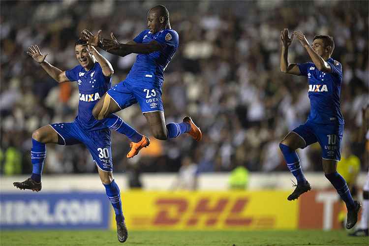 Cruzeiro goleou Vasco por 4 a 0 nesta quarta-feira, em São Januário, pela fase de grupos da Libertadores