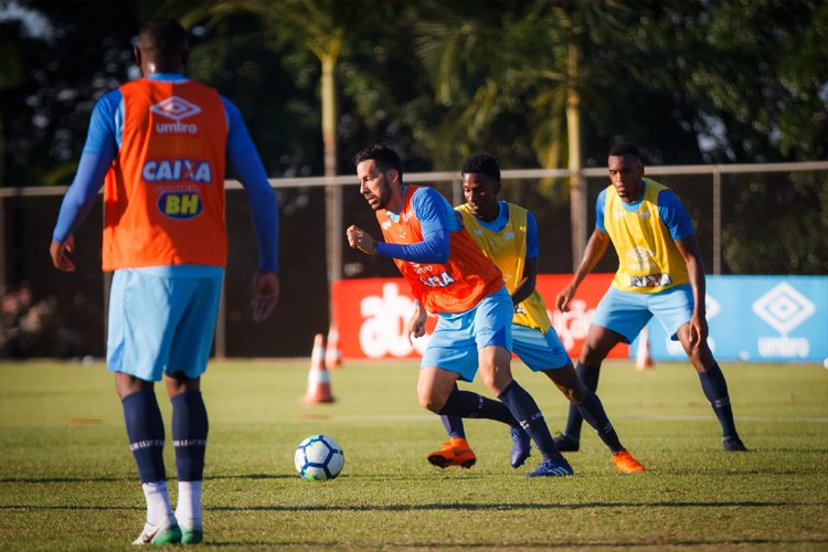 Cruzeiro se reapresentou na Toca da Raposa II depois de vencer o Santos por 1 a 0 no domingo